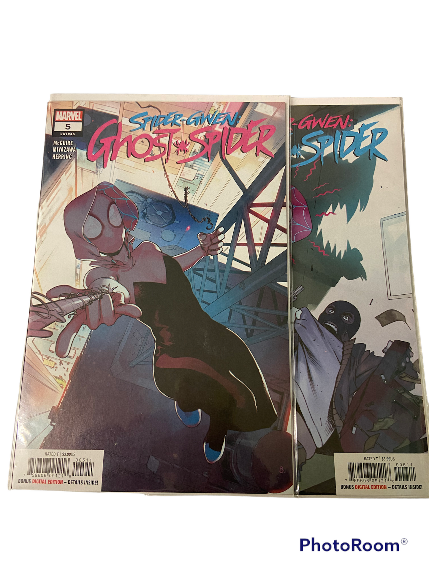 Spider-Gwen : Ghost Spider lot